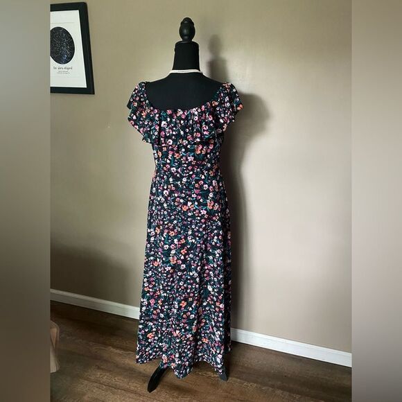 BCBG Paris Off-Shoulder Maxi Dress floral pretty feminine sz M garden cottage - Picture 11 of 16
